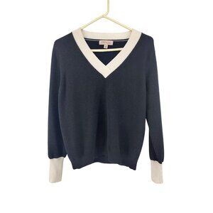 Philosophy Women's V-neck Black and White Sweater Size XL